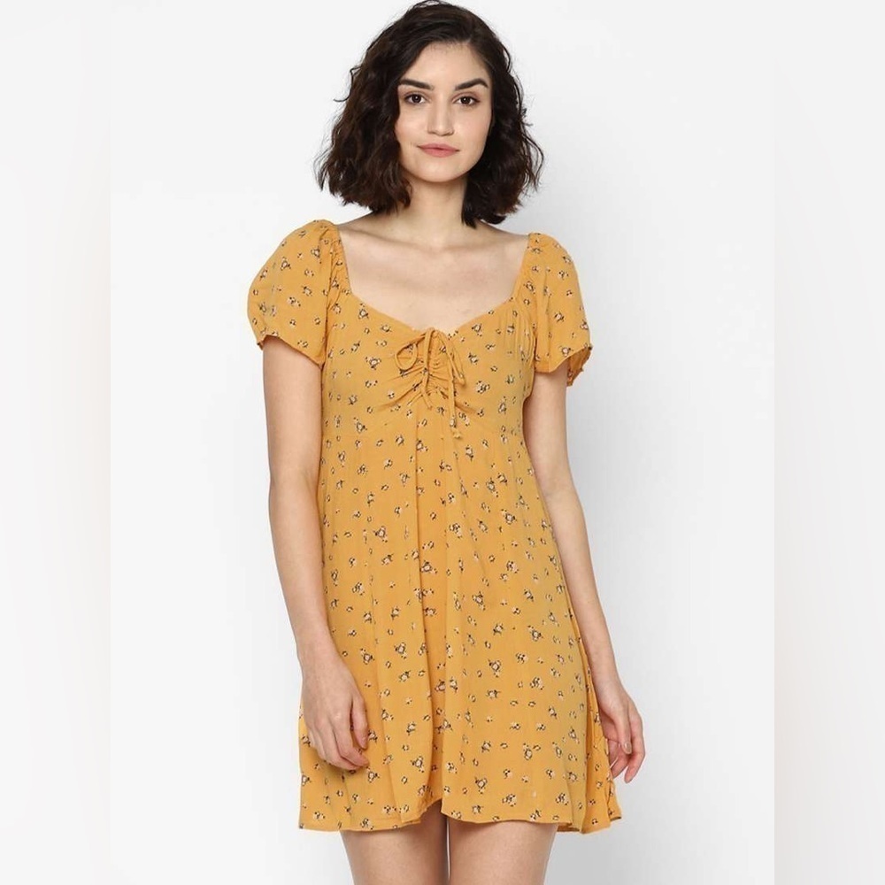 🦋 American Eagle Outfitters Yellow Floral Mini Dress Casual Spring Summer Small